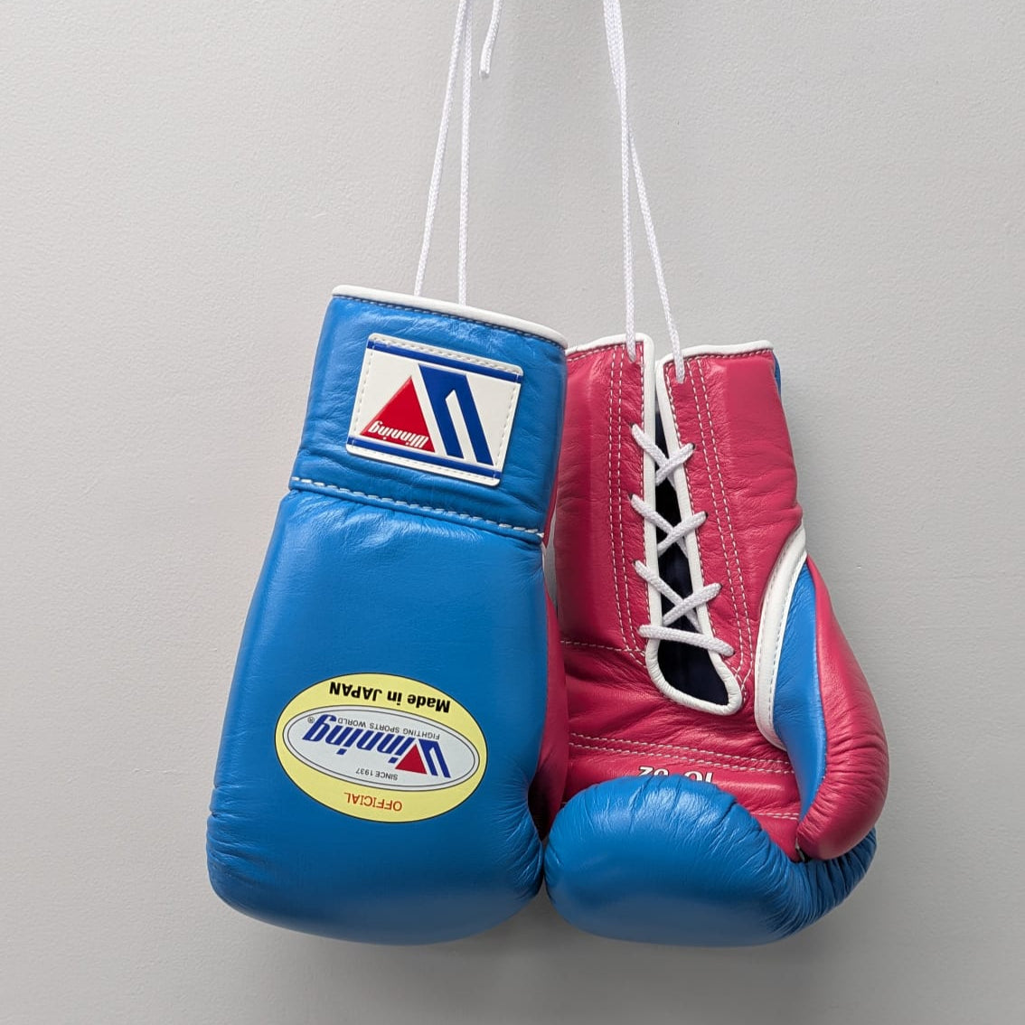 WINNING GLOVES PRO FIGHT CUSTOM LACE UP 10OZ BLUE/PINK