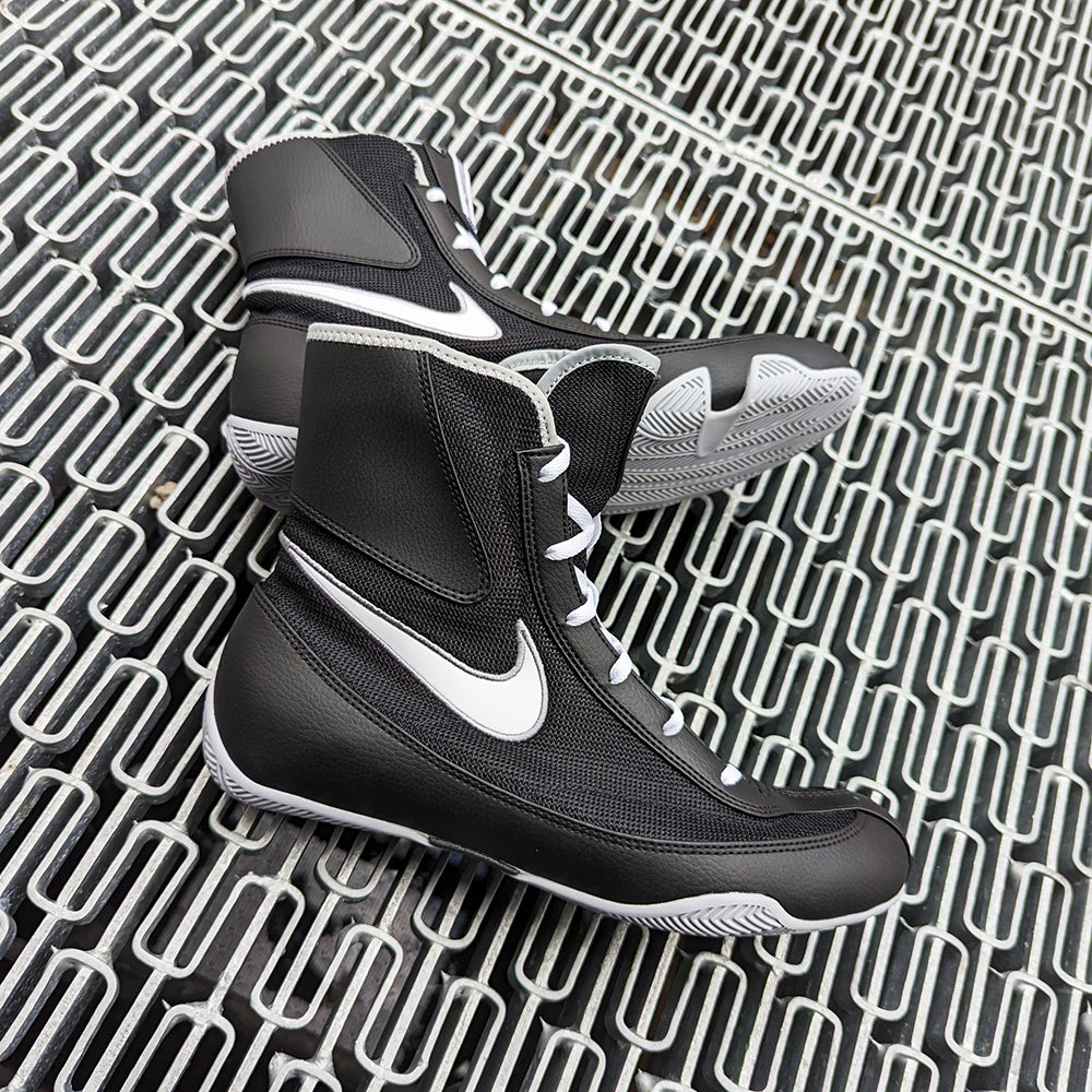 Nike Machomai v2 black shoes