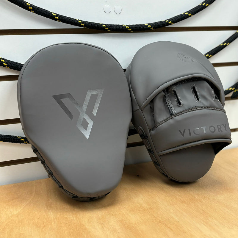 Manoplas Victory Gris | Training coach mitts 
